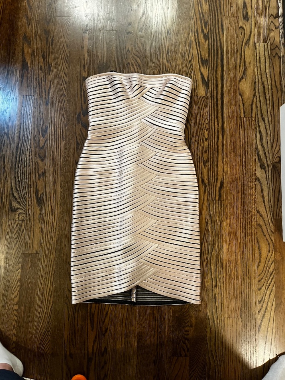 BCBGMaxAzria Strapless Dress • Champagne • Sz 8 (fits 4-6) - Picture 2 of 8